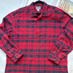 3/50$Red and Black Plaid Casual Shirt